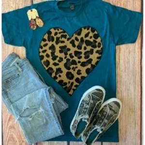 LEOPARD HEART TEAL CREW NECK