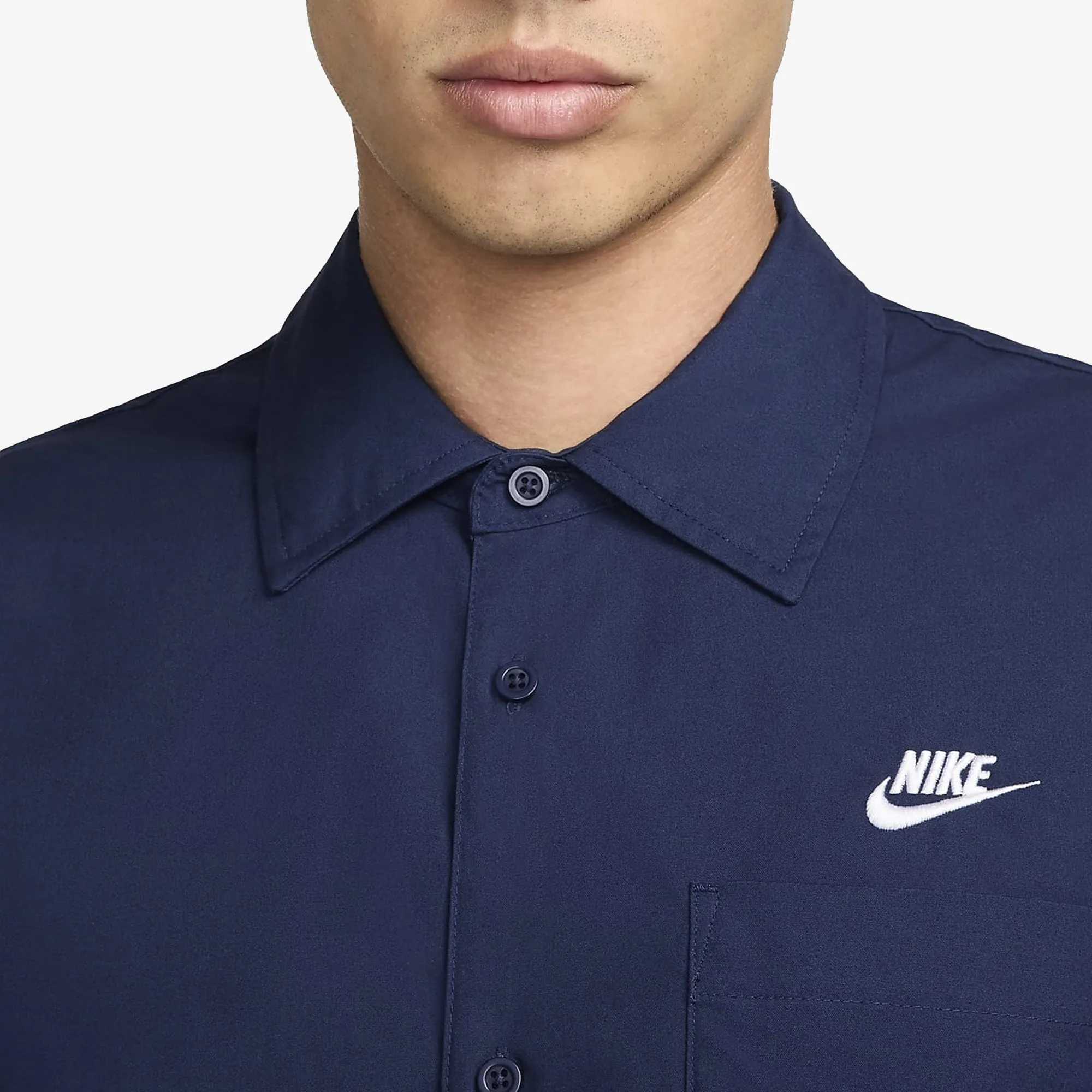 NIKE | CLUB SHORT SLEEVE OXFORD BUTTON-UP SHIRT { MIDNIGHT NAVY/WHITE