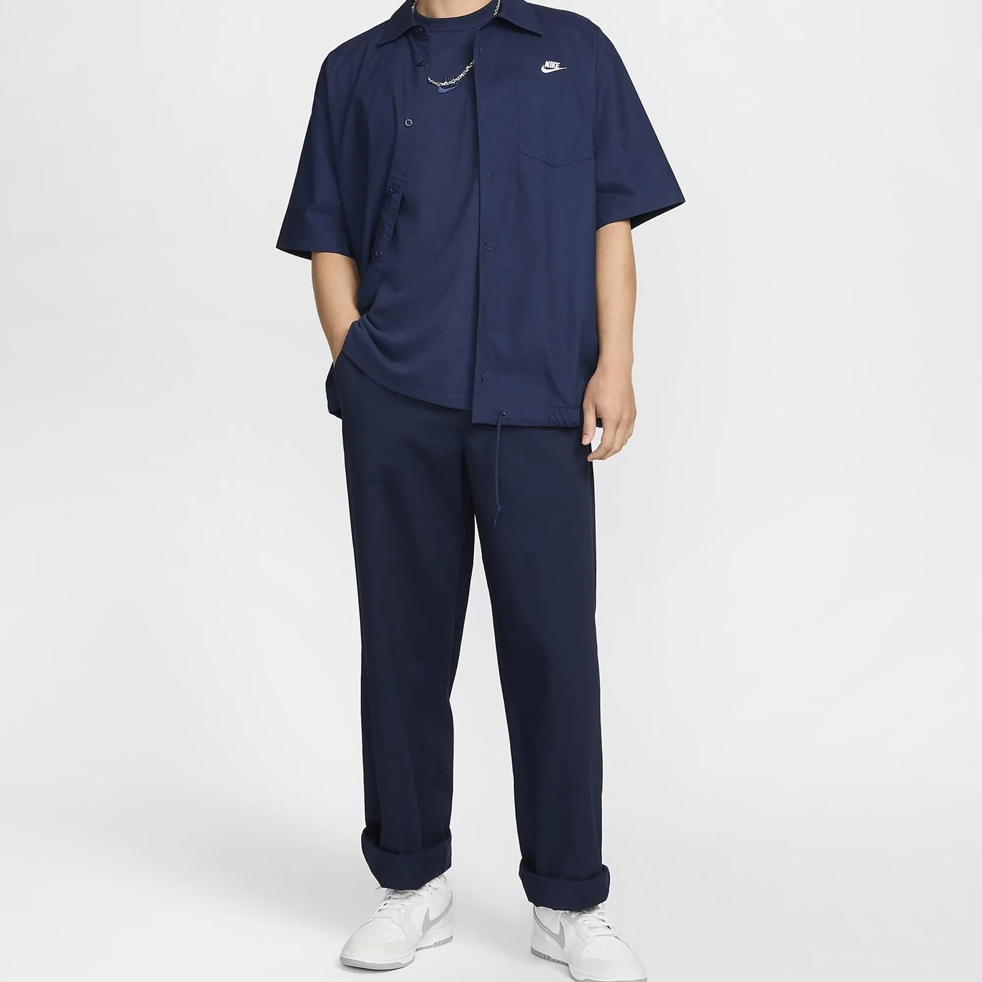 NIKE | CLUB SHORT SLEEVE OXFORD BUTTON-UP SHIRT { MIDNIGHT NAVY/WHITE